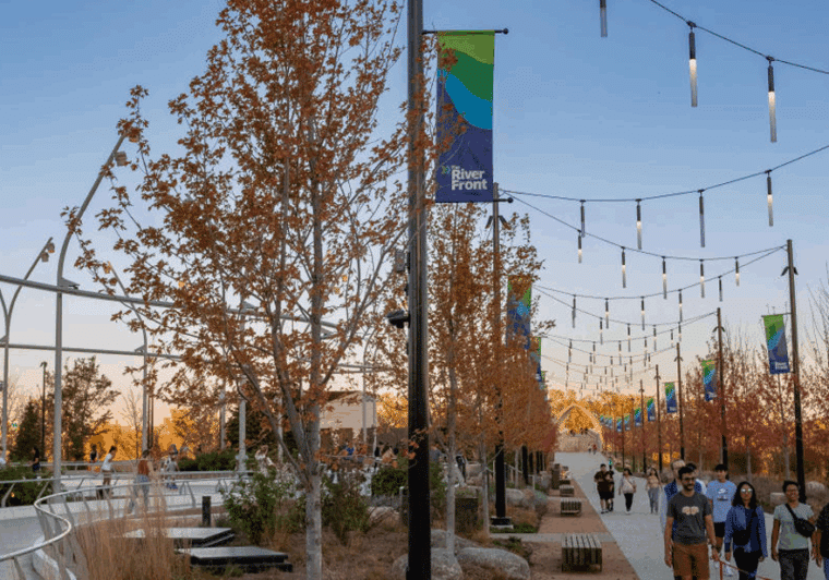 a fall scene the The Riverfront park